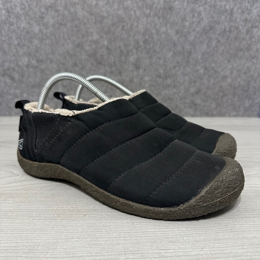 Keen Howser II Mens Size 9.5 Slippers Black Quilted Slip On Shoes 1002801